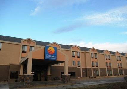 Comfort Inn & Suites By Worlds of Fun