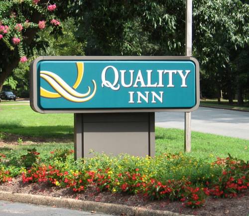 Quality Inn Lake Park Hotel  Hotels